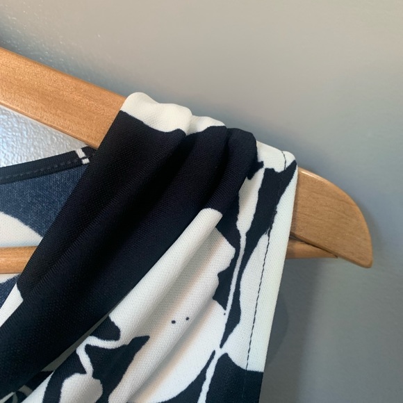 Jones New York | NWT Cowl Neck Floral Lightweight Sleeveless Tank - Picture 4 of 5